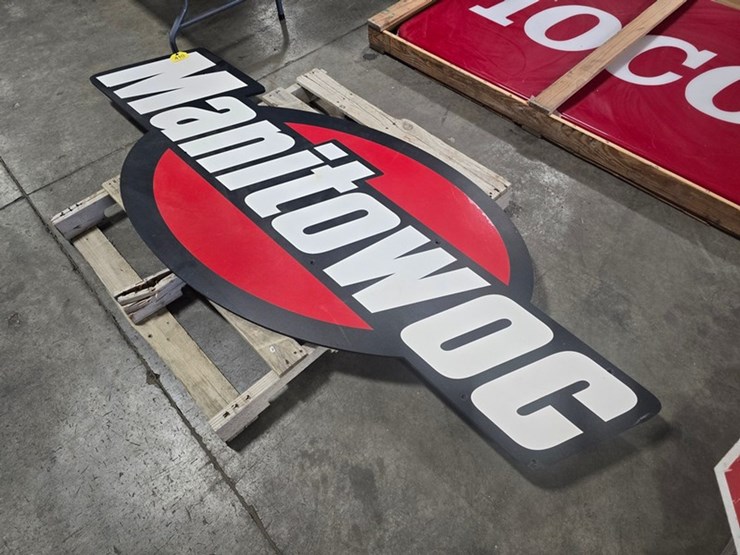 #410-•-manitowoc-plastic-sign-image-1