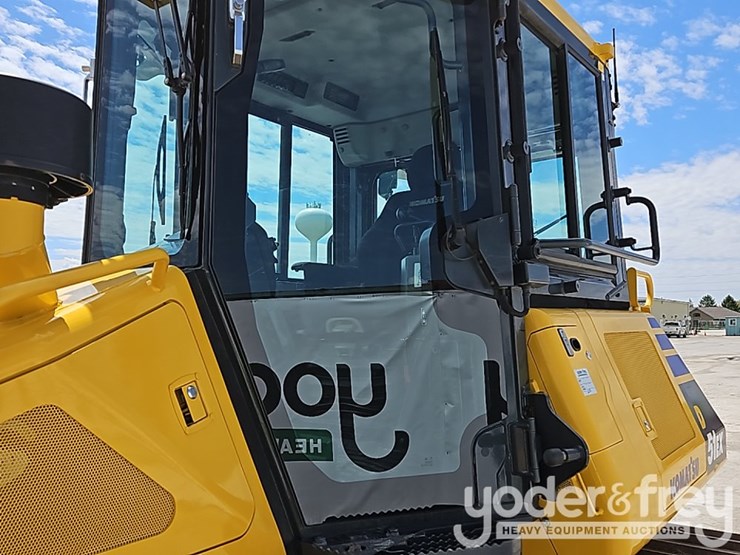 2023-komatsu-d51ex-24-image-30