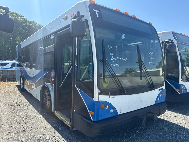 2007-gillig-low-floor-image-1