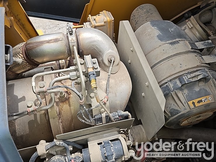 2014-deere-710k-image-28
