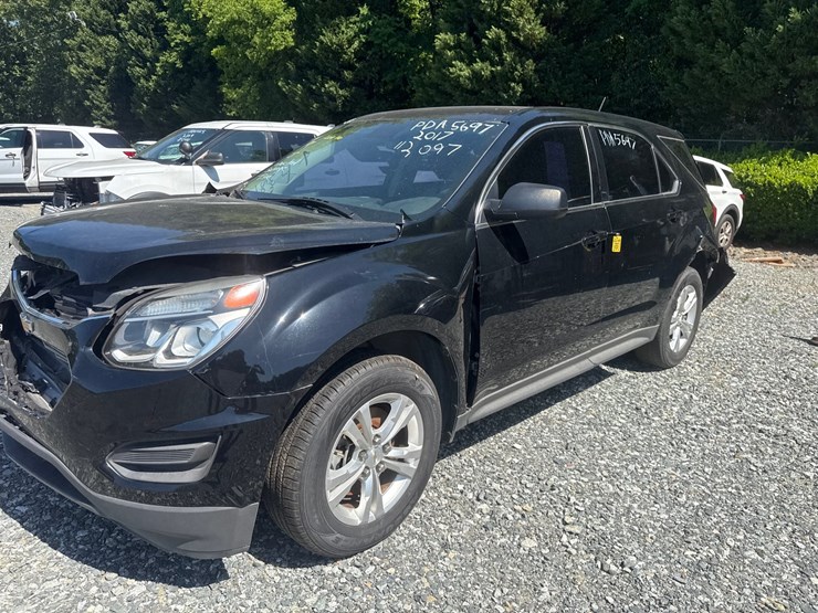 2017-chevrolet-equinox-image-3