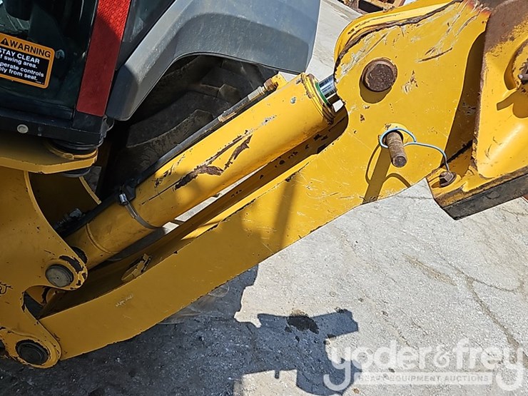 2018-deere-310sl-image-19