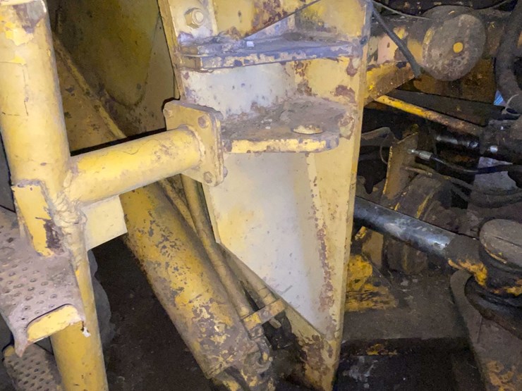 #5557-•-hough-120-payloader-image-18