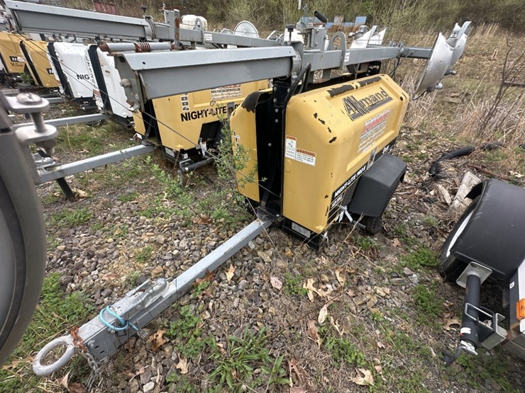 2015-caterpillar-c11-image-1