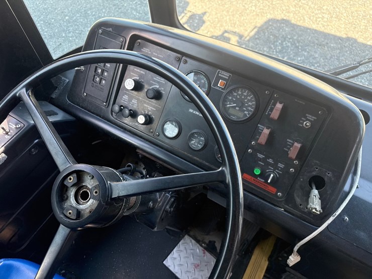 2007-gillig-low-floor-image-24