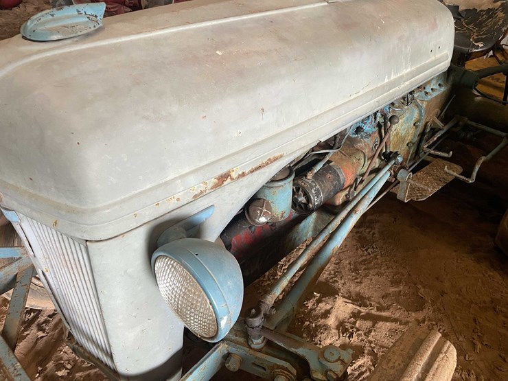 ford-tractor-image-11