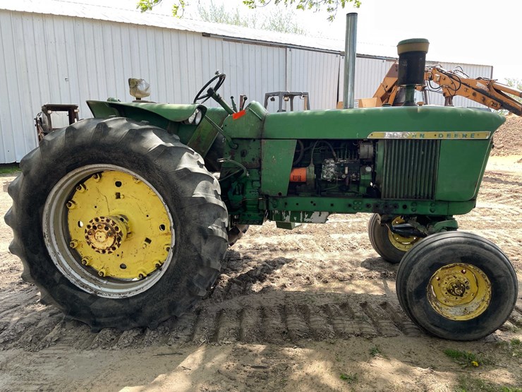 john-deere-4020-image-4
