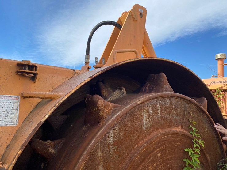 #3-•-390-rex-trash-compactor-image-36