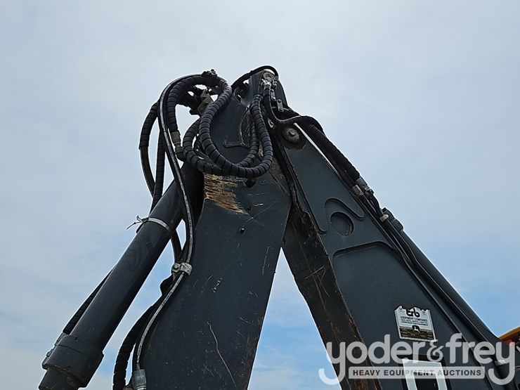 2014-deere-710k-image-19
