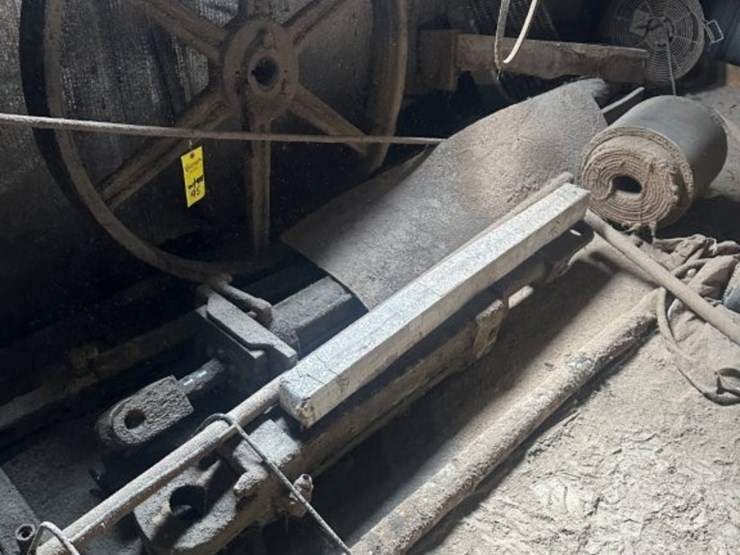 approx-50ft-#78-deck-chain-and-(2)-5inch-plain-bearings-and-(2)-steel-rolls-image-5
