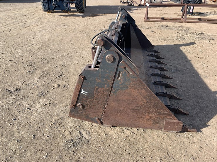 skid-steer-combo-bucket-image-4