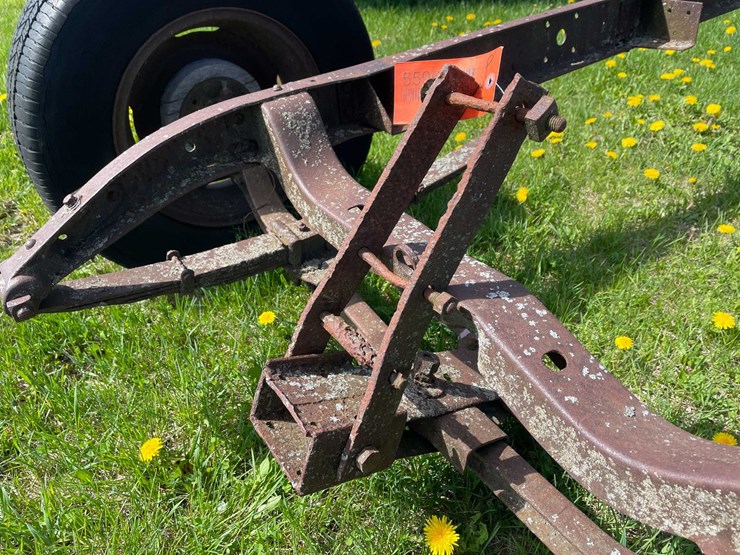 #5596-•-vintage-2-axle-car-frame-image-11