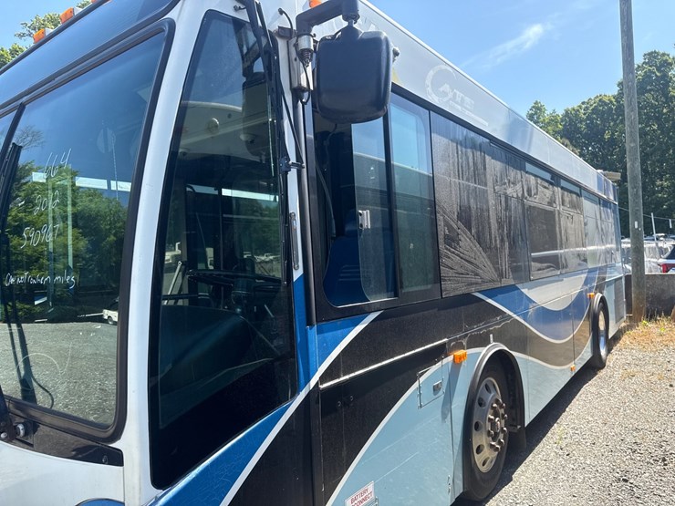 2012-gillig-low-floor-image-7