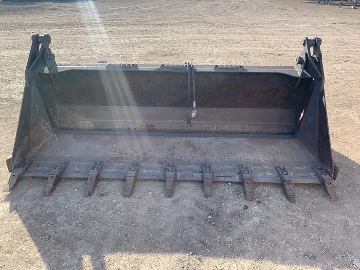 skid-steer-combo-bucket-image-2