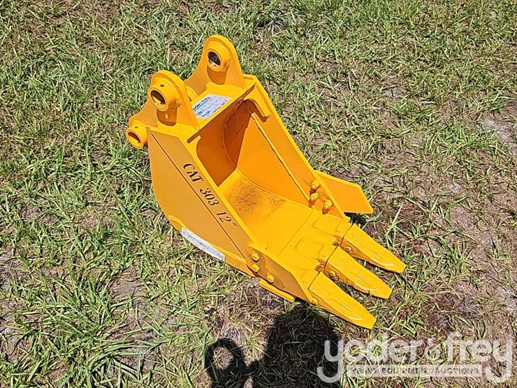 unused-2026-miva-cat303-excavator-bucket-image-1