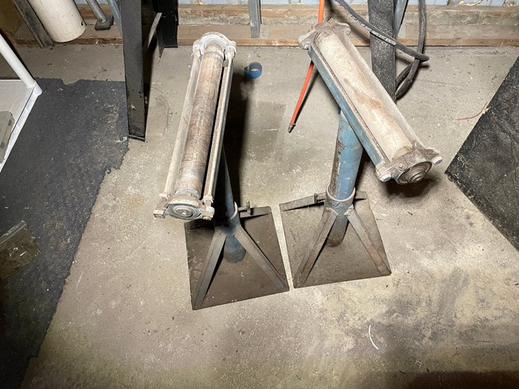 #7044-•-pedestal-roller-stands-image-4