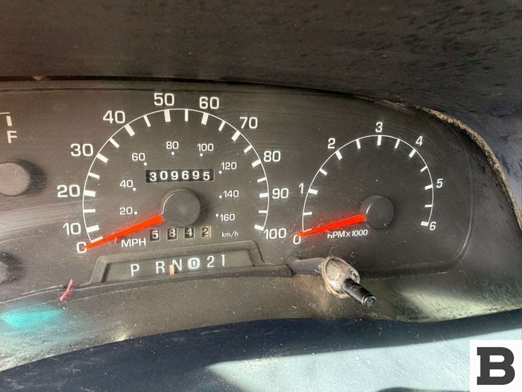 2000-ford-excursion-image-21