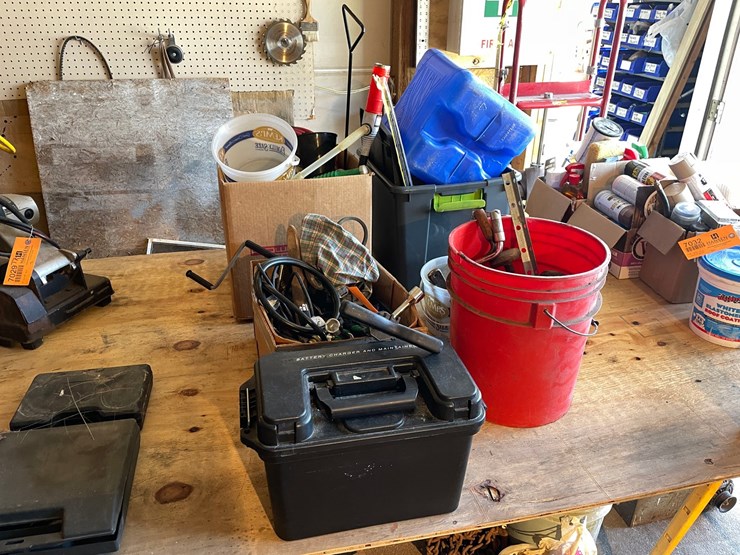 #7031-•-misc.-tools-and-automotive-items-image-2