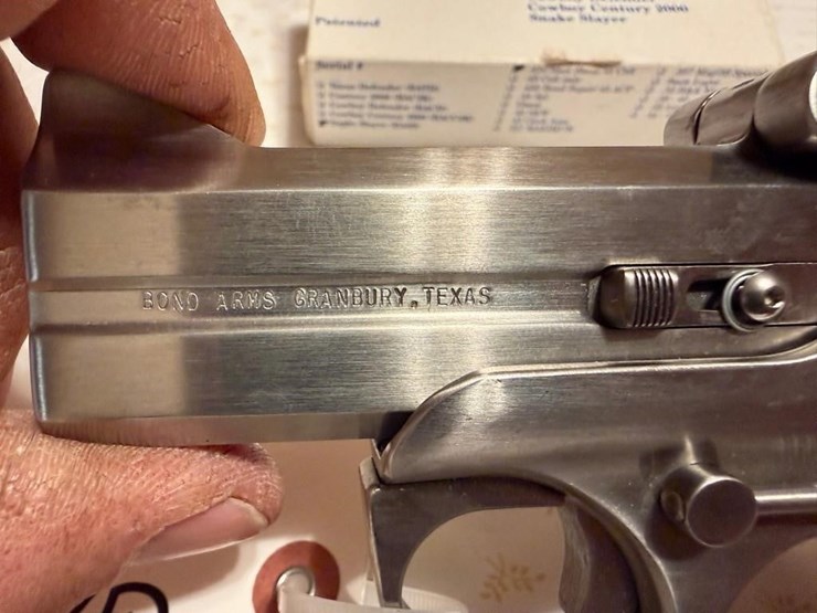 bond-arms-snake-slayer-45-colt/410ga-pistol-image-6