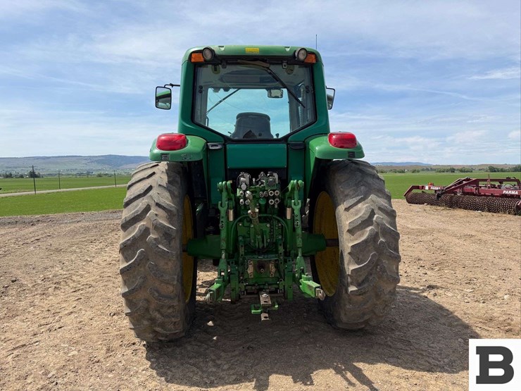 2003-john-deere-7520-image-4