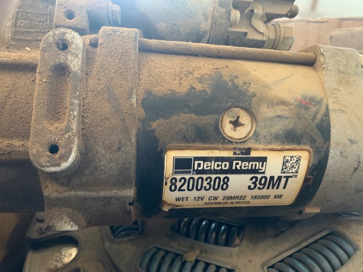 (incomplete)-detroit-series-60-motor-w/-alternator,-and-clutch-image-4