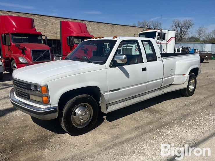 1989-chevrolet-c3500-2wd-extended-cab-pickup-image-1