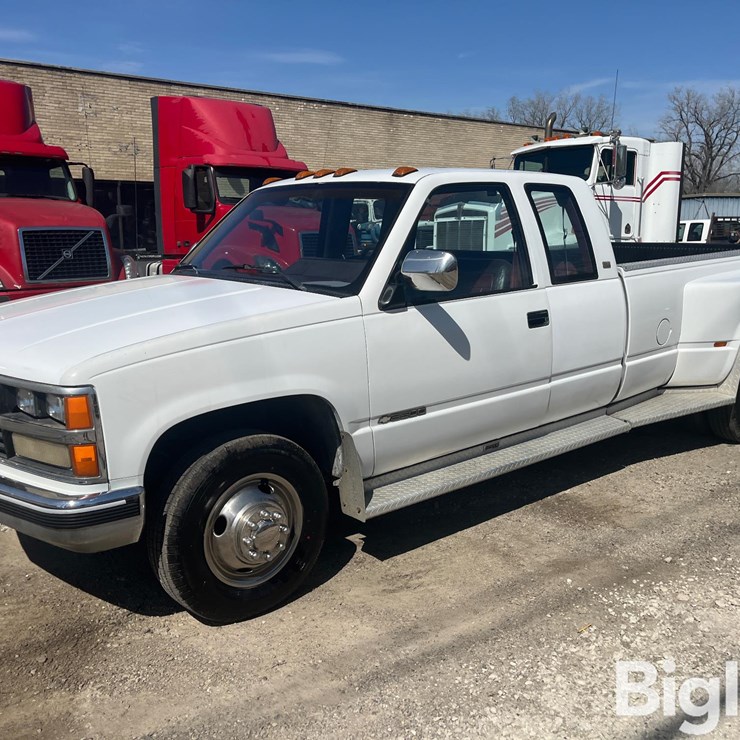 1989 Chevrolet C3500 2WD Extended Cab Pickup