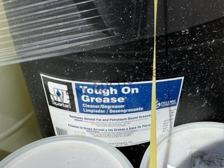 pallet-of-asst-cleaning-detergents-image-7