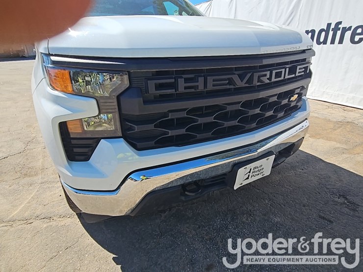 2022-chevrolet-1500-image-18