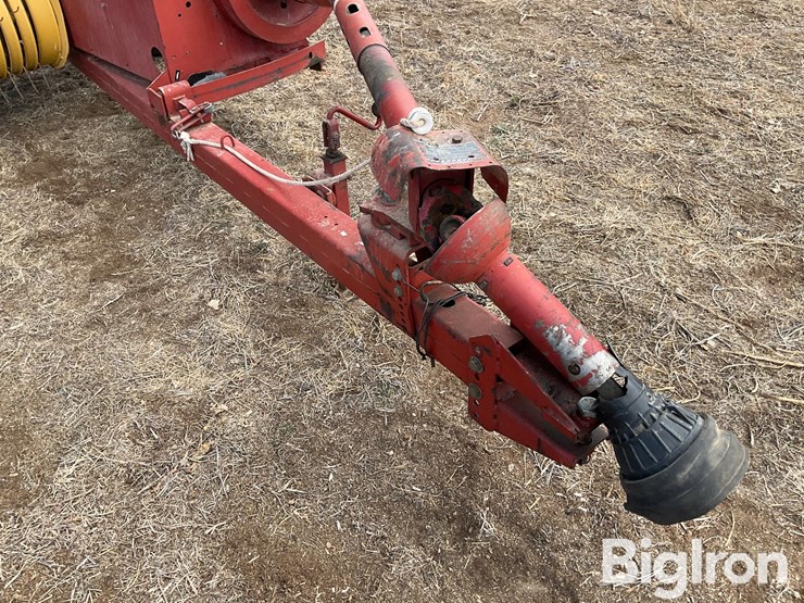 1990-new-holland-575-image-16