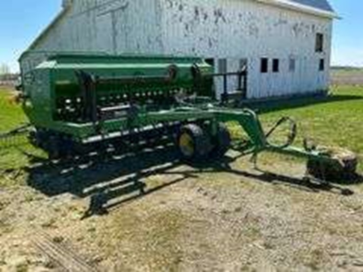 john-deere-1590-image-15