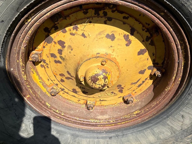 caterpillar-12f-image-46