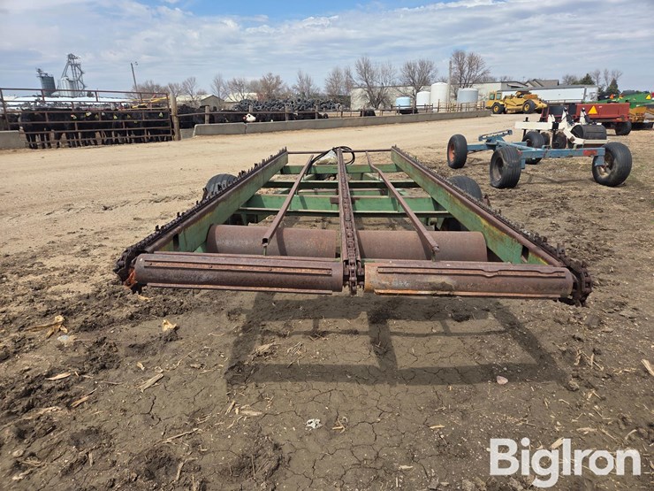 john-deere-200-image-6