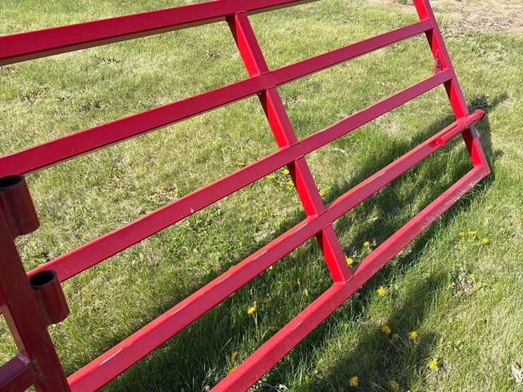 7-various-sized-gates-image-6