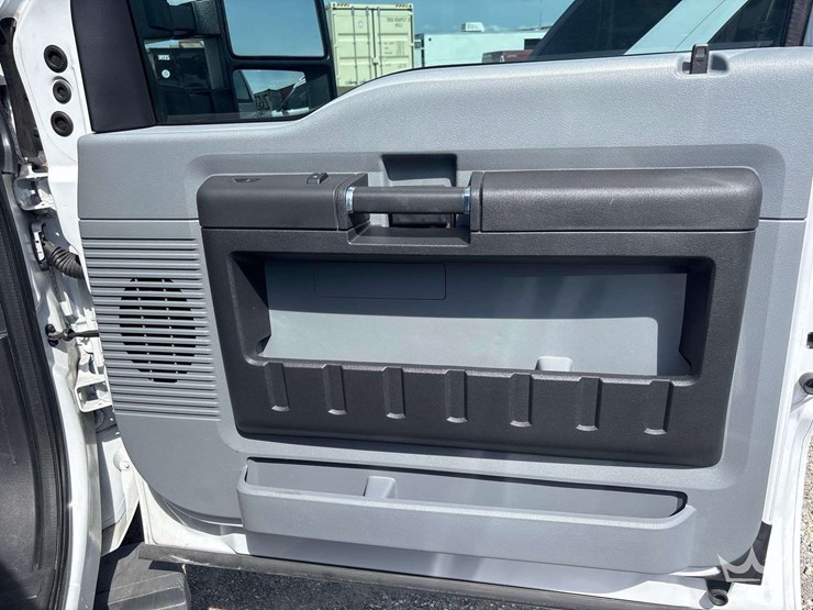 2016-ford-f250-image-25