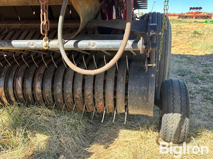 2003-case-ih-rbx562-image-12