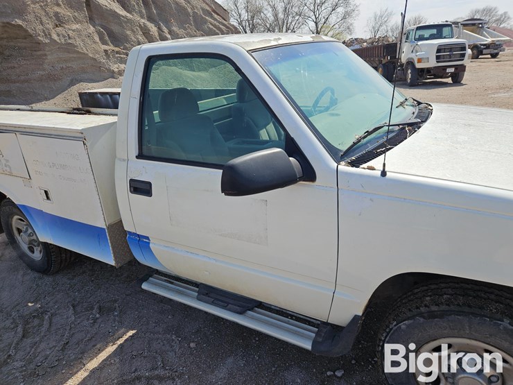 1999-gmc-sierra-2500-image-13