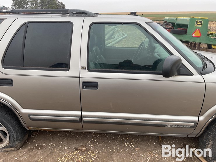 1999-chevrolet-blazer-image-19