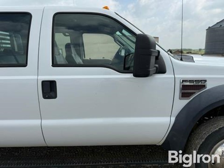 2009-ford-f550-image-18