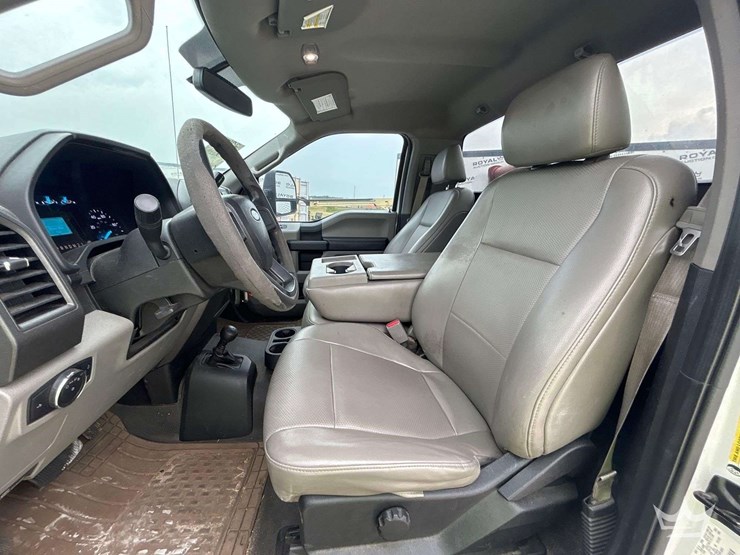 2017-ford-f250-image-19