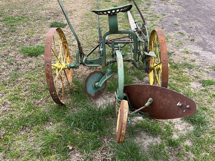 john-deere-one-bottom-plow-image-4