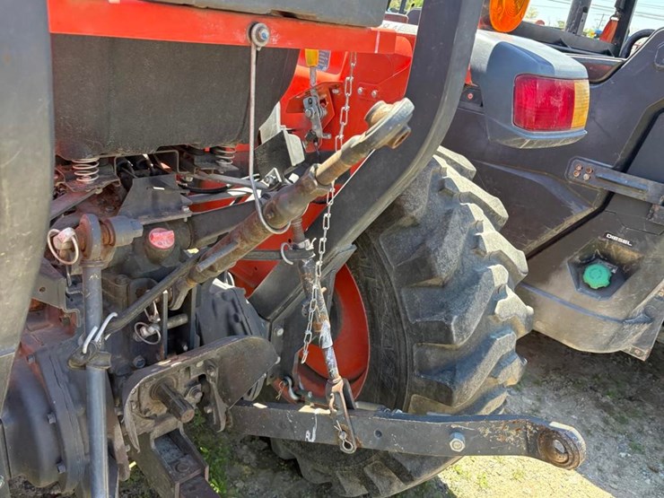 kubota-l3301-image-9