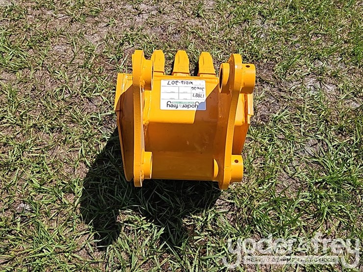 unused-2026-miva-cat303-excavator-bucket-image-4