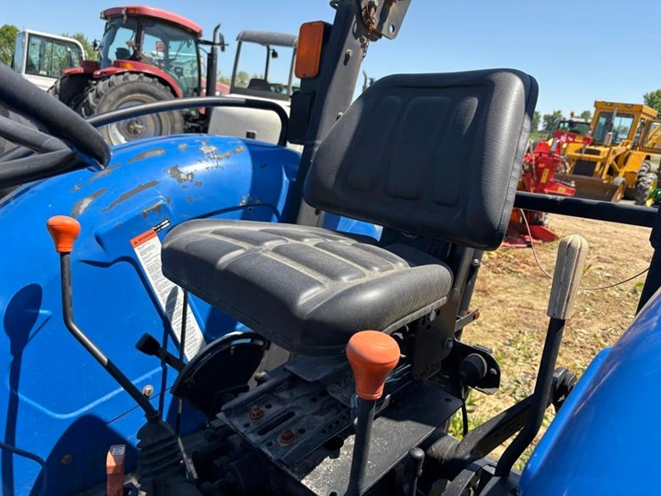 new-holland-45-image-19