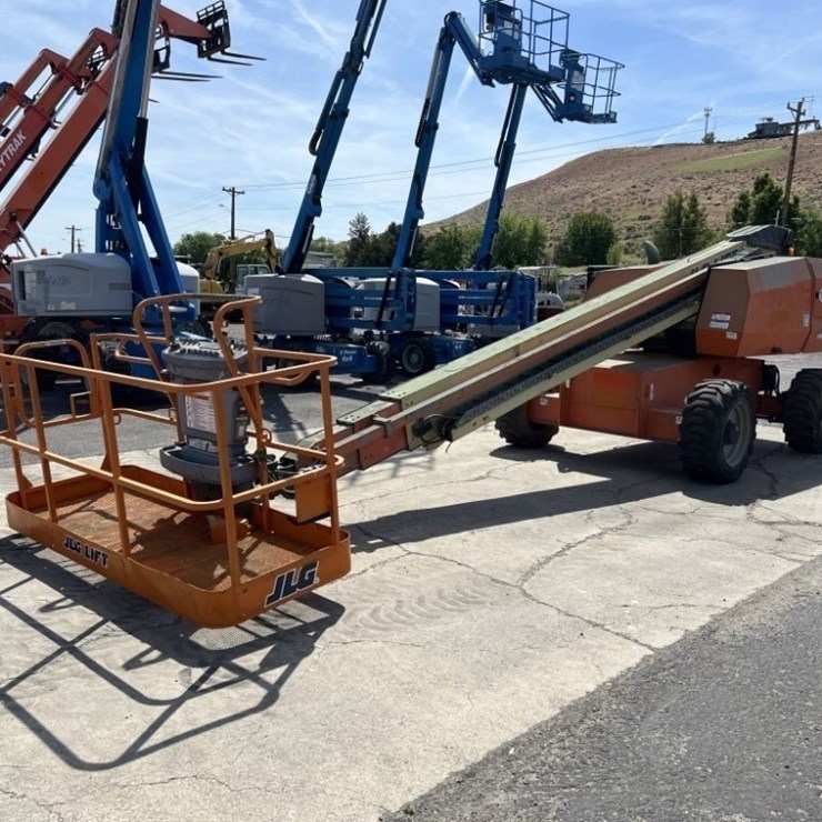2013 JLG 600S