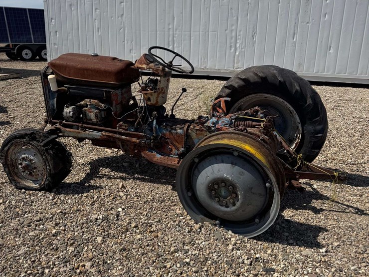 ford-850-image-3