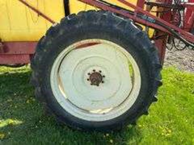 hardi-1000navigator-pull-type-sprayer,-1000-gal.-image-15