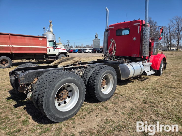 2000-kenworth-w900b-image-5