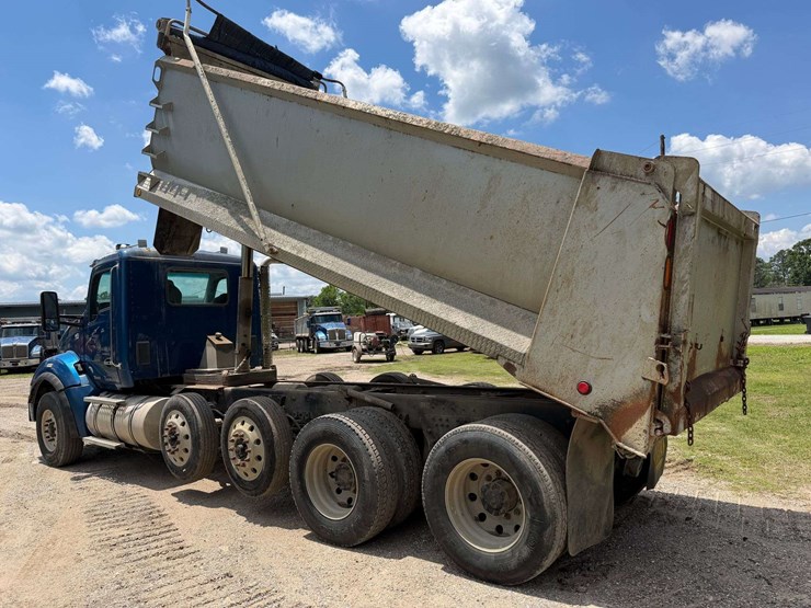 2016-kenworth-t880-image-4