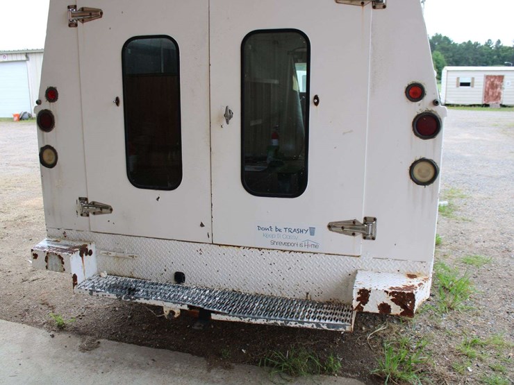 1982-ford-ecoline-work-truck-e-350-1fdje37g6cha21219-mileage:-39415-image-6
